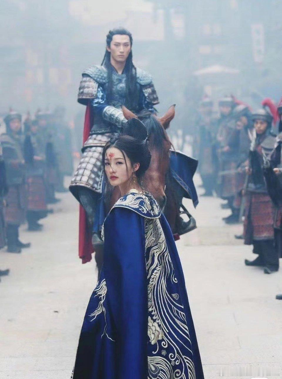 感觉当年的楚乔传大火给李沁也带去了不少加成，毕竟元淳当时真的非常的出圈 ​​​