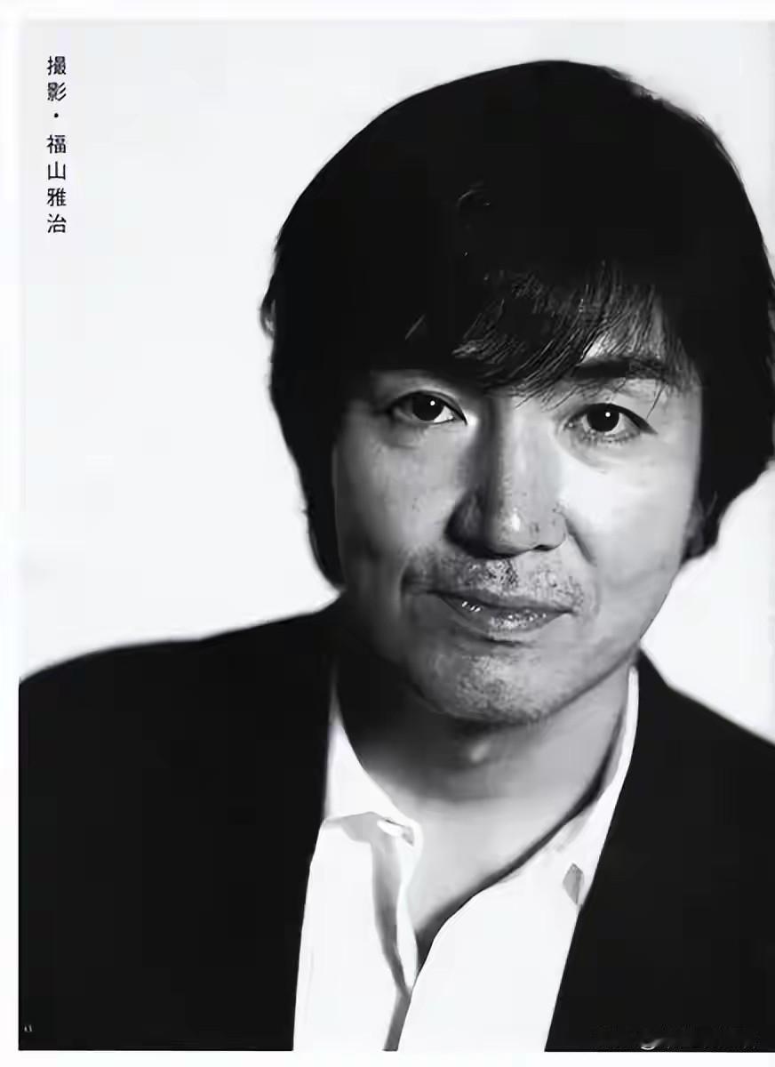 7月27日，讲谈社发布讣告，东野圭吾因结肠癌于23日去世。

一个有意思的现象是