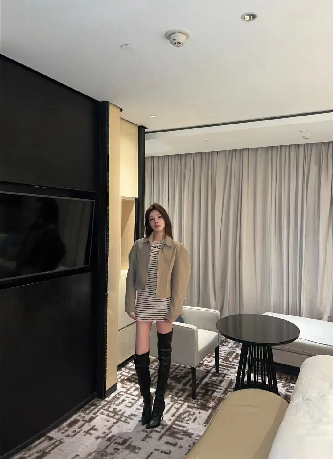 从不看人设 只看自己需要的。