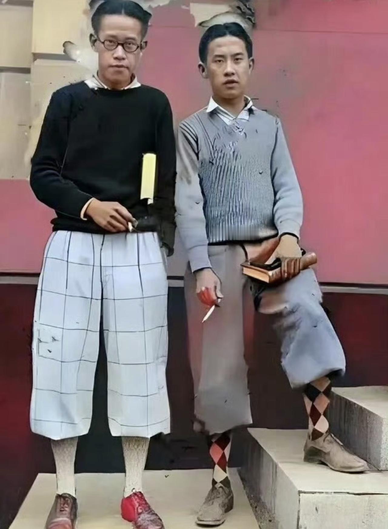 据说这是袁世凯俩儿子，尽管有些纽约名校毕业的背景资历，有着名牌加身，有着大把钞票