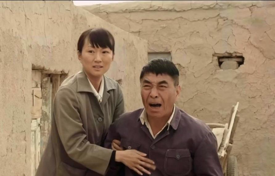 演了一辈子反派，这次现实里的角色，他还没回应。
演员王双宝，观众脸熟。《盲井》《