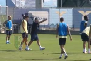要炸？拉齐奥新任主帅加图索与球员冲突，勒令其结束训练立即回到更衣室去
米兰体育报
