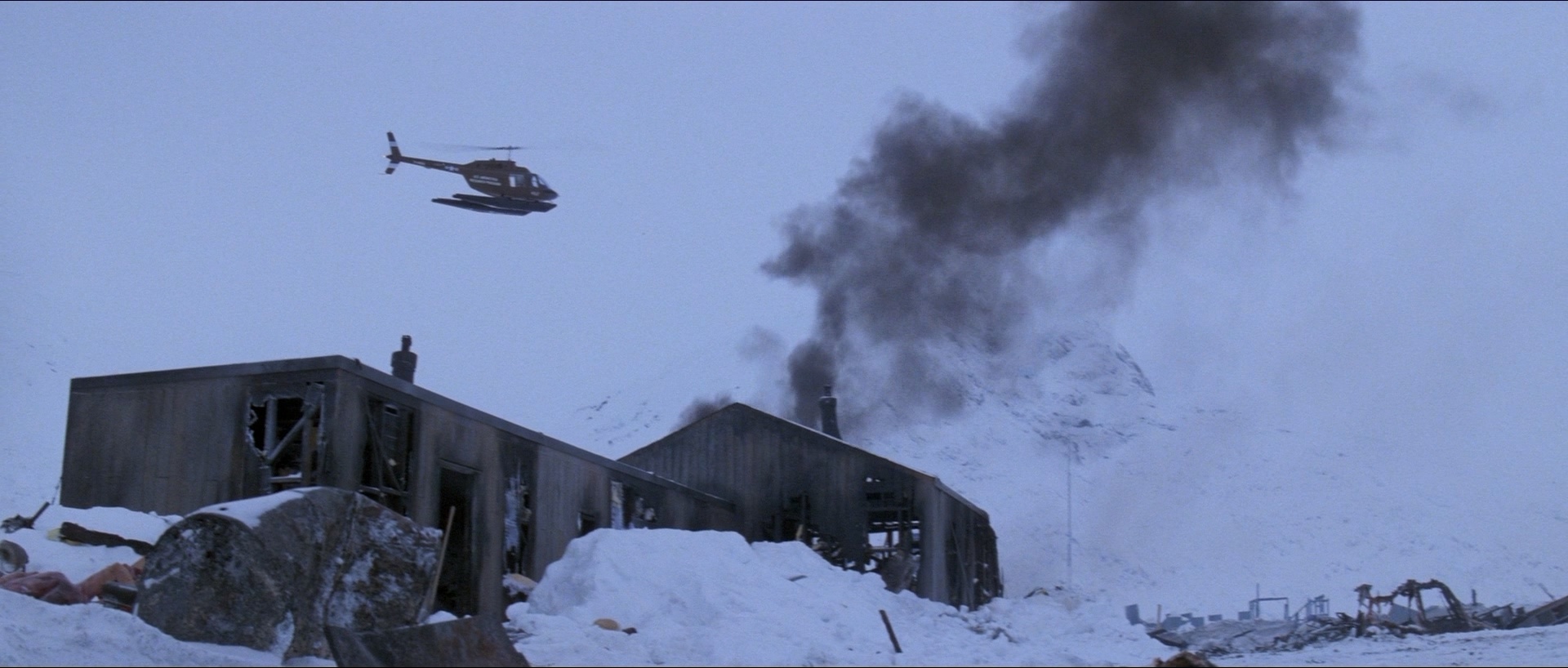 【电影评荐】《怪形》（1982）比《异形》更加精彩的经典科幻恐怖片，讲述一群南极