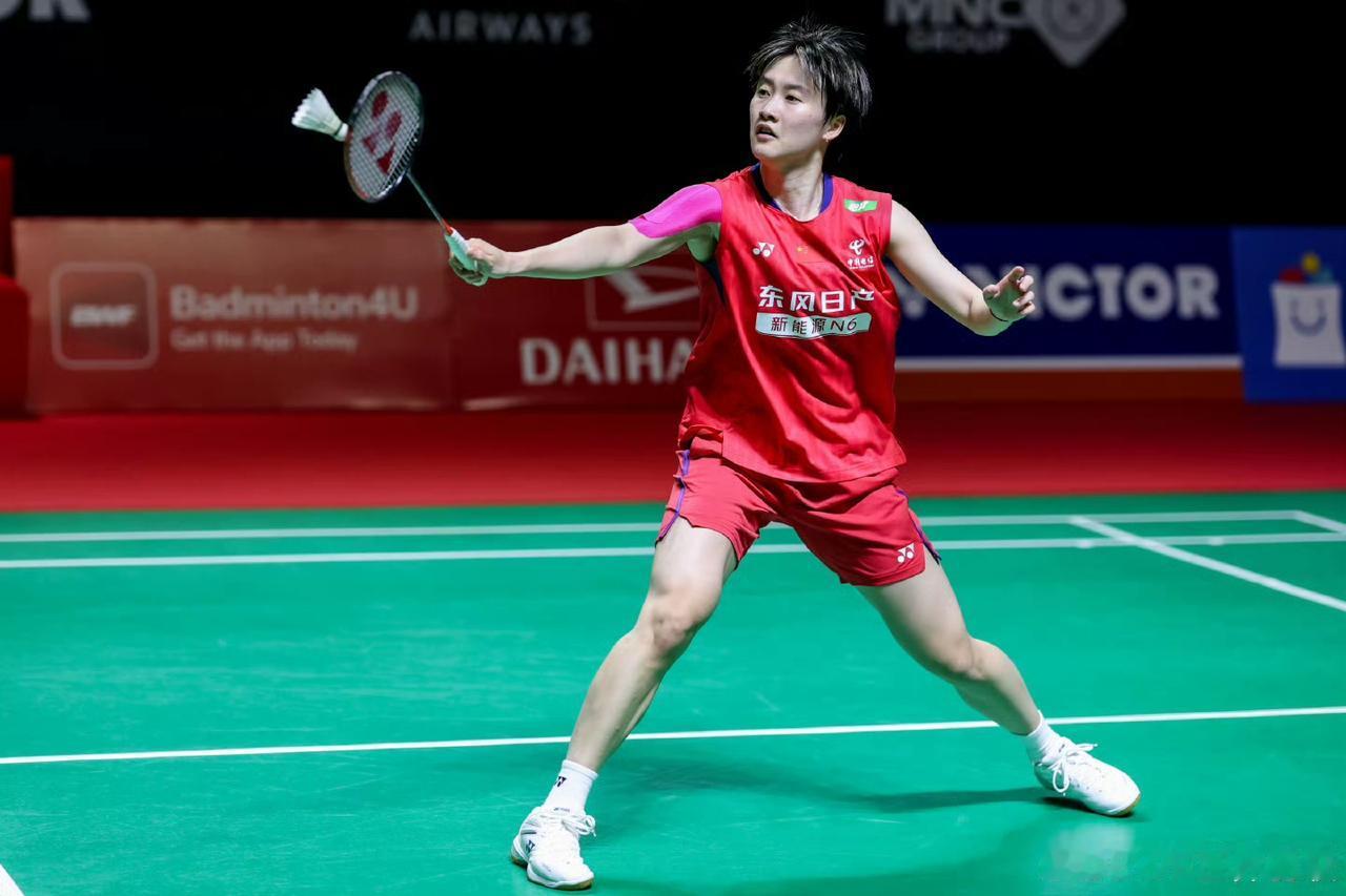 2026印尼羽毛球大师赛女单1/4决赛，陈雨菲以21-13、21-17 直落两局