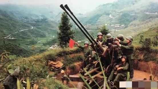 谁是中国真的朋友，谁是真的敌人，危难时才能看出来。
 
1979年对越反击战爆发