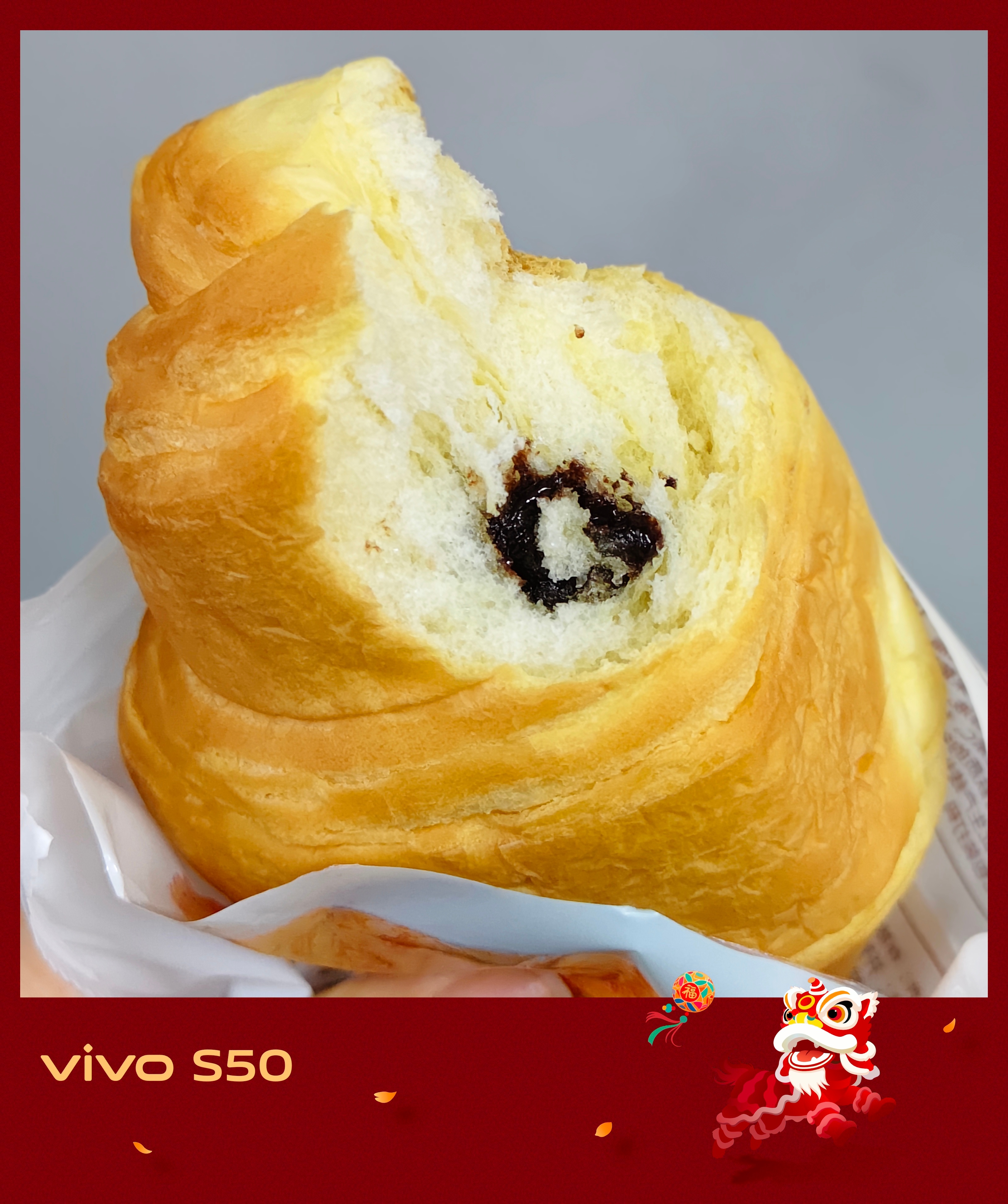 一天八顿饭，肉不长我身上长谁身上呢，饭前也要来点小面包