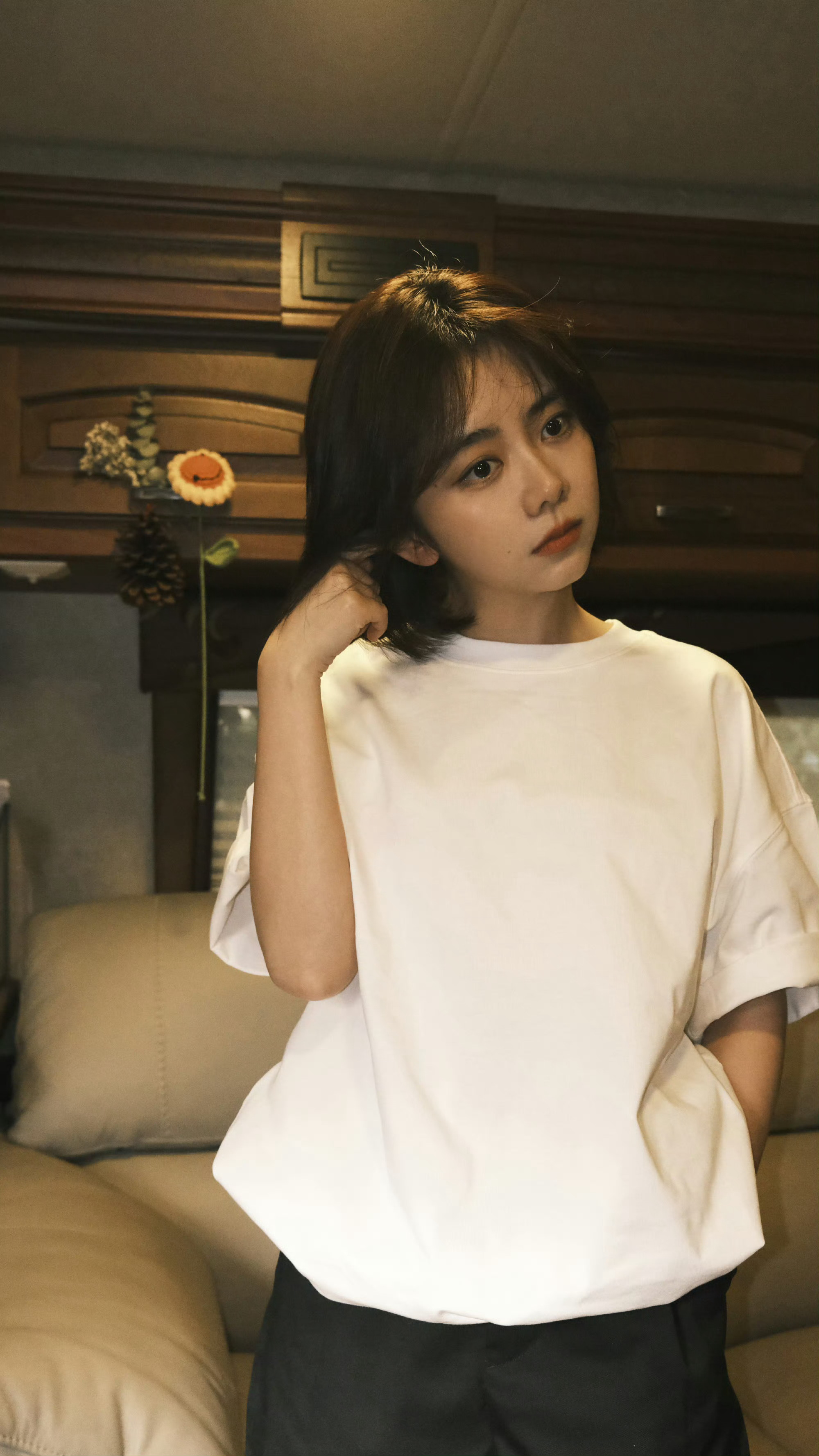 谭松韵谭松韵春禾之上 tsy 谭松韵季三妹“落日溺在云层里 银河滑落一片 掉进大
