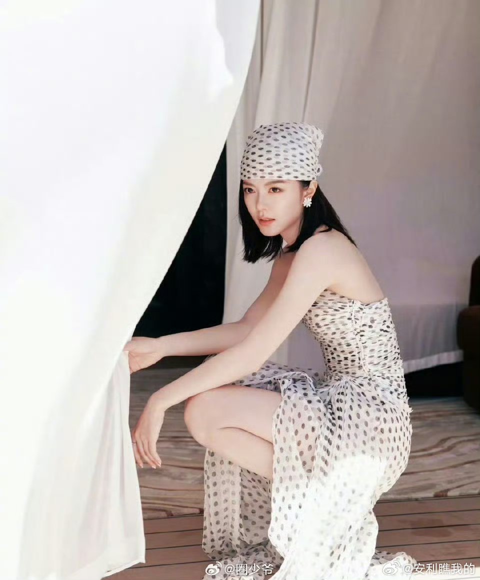 赵今麦瘦好多其实不管胖瘦，赵今麦一直都很美啊！只是现在的她多了一份硬朗的底气，既