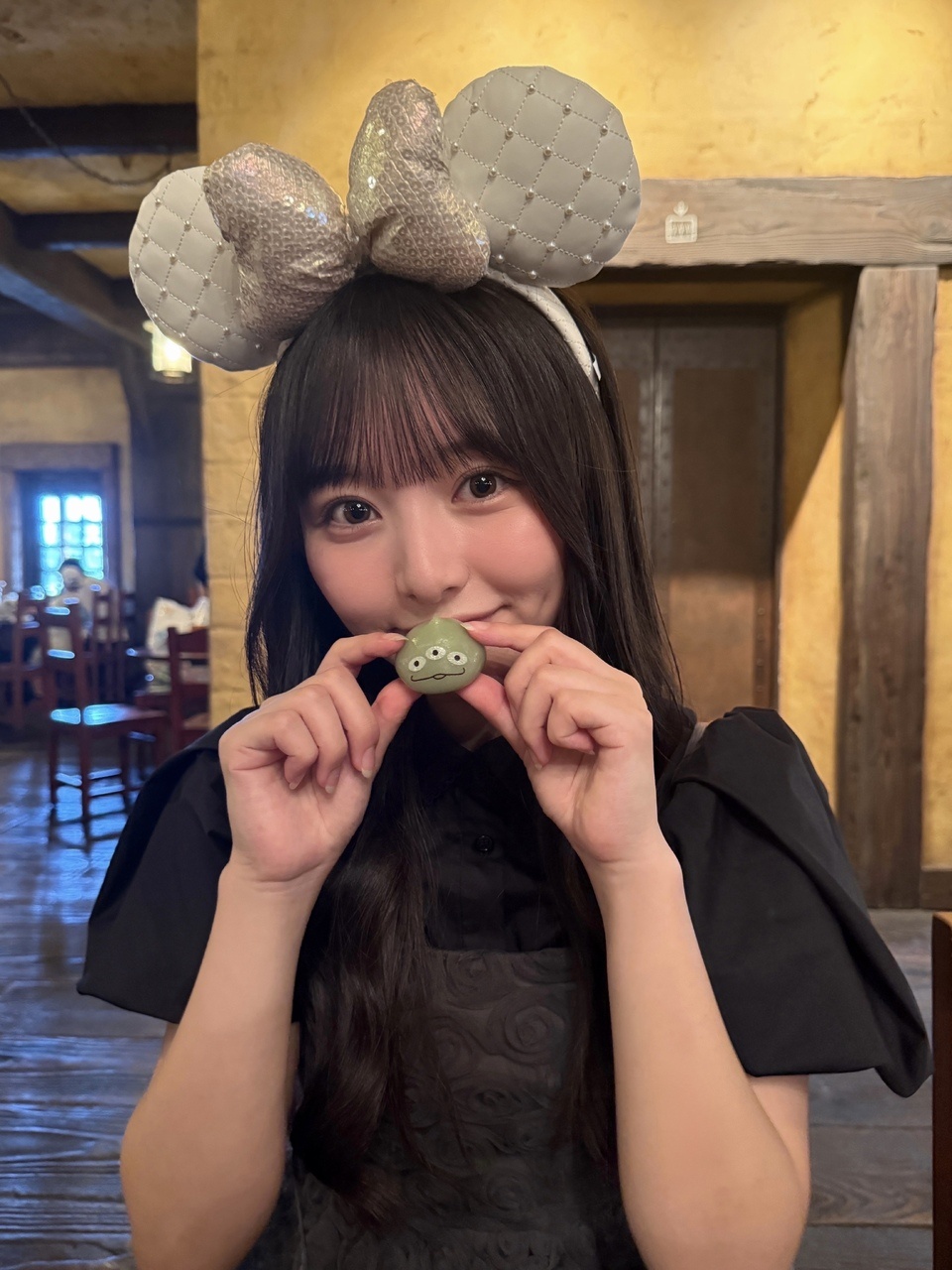 片山紗希「にこちゃんとディズニーに行ったんだ〜！たのしかった〜！カチューシャ可愛