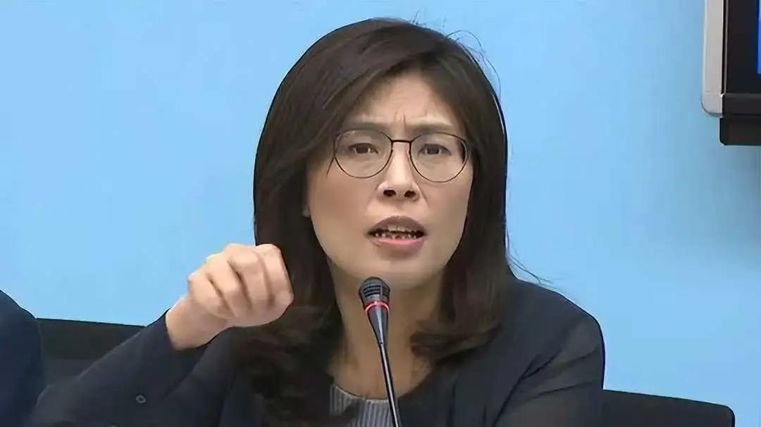 郑丽文6月份将访问美国，两岸统一不指望台湾国民党。
台湾国民党主席郑丽文6月份将