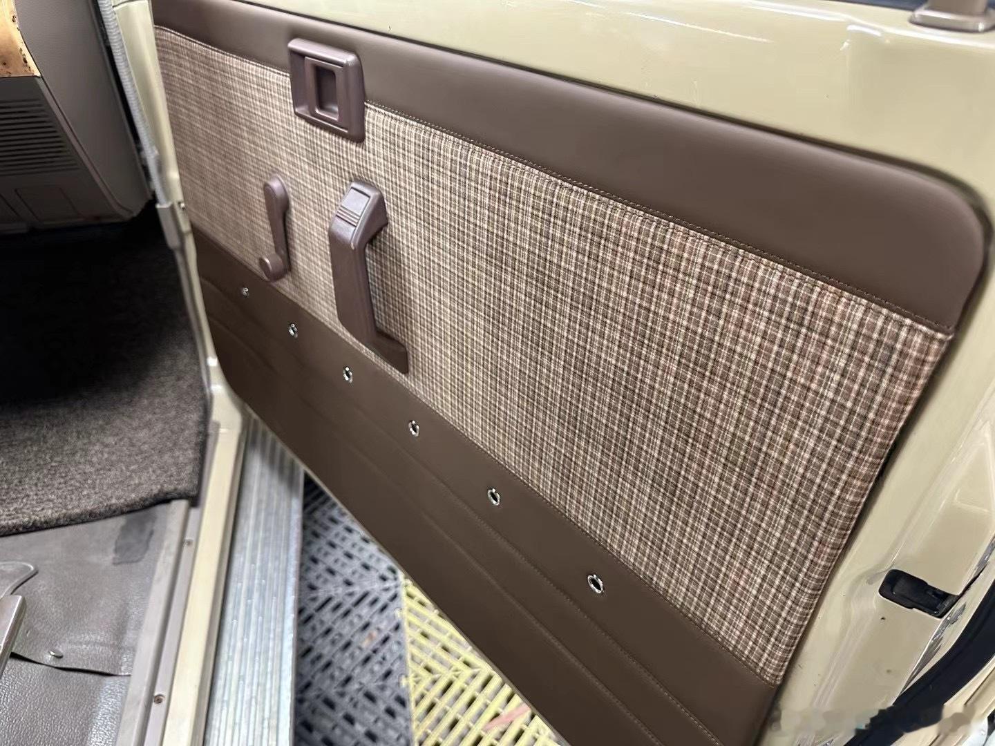 丰田Lc71敞篷版 国内个位数 ​​​