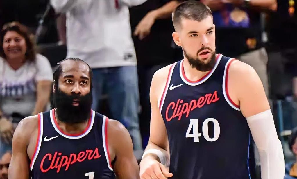 祖巴茨你干嘛要复出？
你不在快船6连胜；你不在快船行云流水；你不在伦纳德如天神下