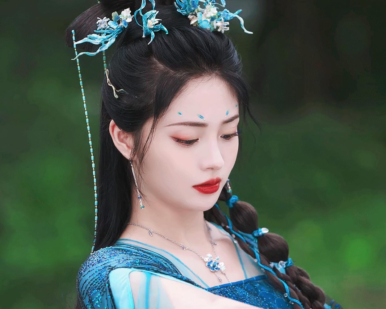欢迎最强蛭妖·边境大医师（医女）🍃🍃🍃周洁琼 《淮水竹亭》翠玉鸣鸾绿衣 出