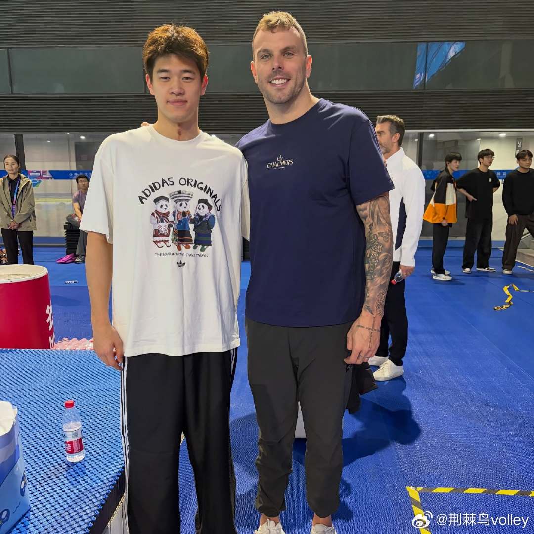 小潘主打一个老实巴交，哈哈哈😄。潘展乐 2026年中国游泳公开赛