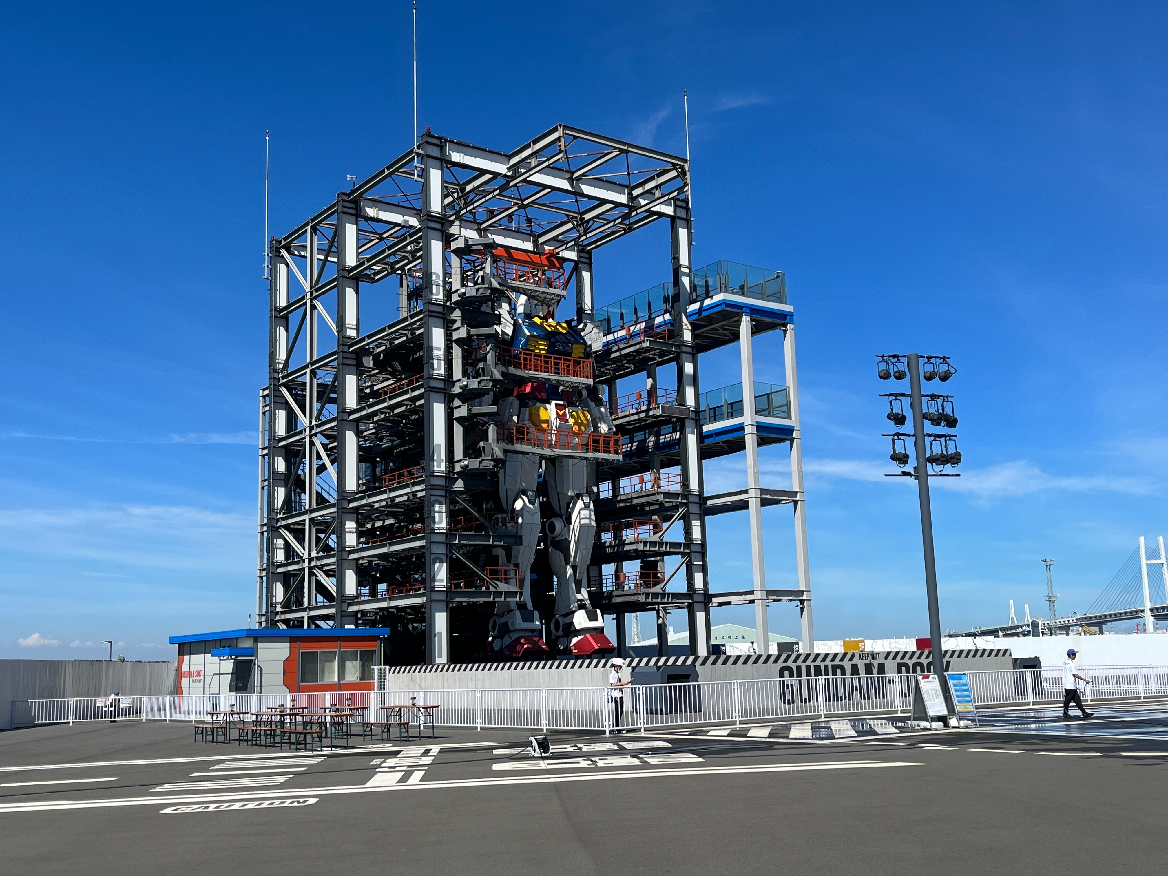 现场商店的模型效果比实物看着好..感觉没有台场的惊艳多少#高达#  ​​​