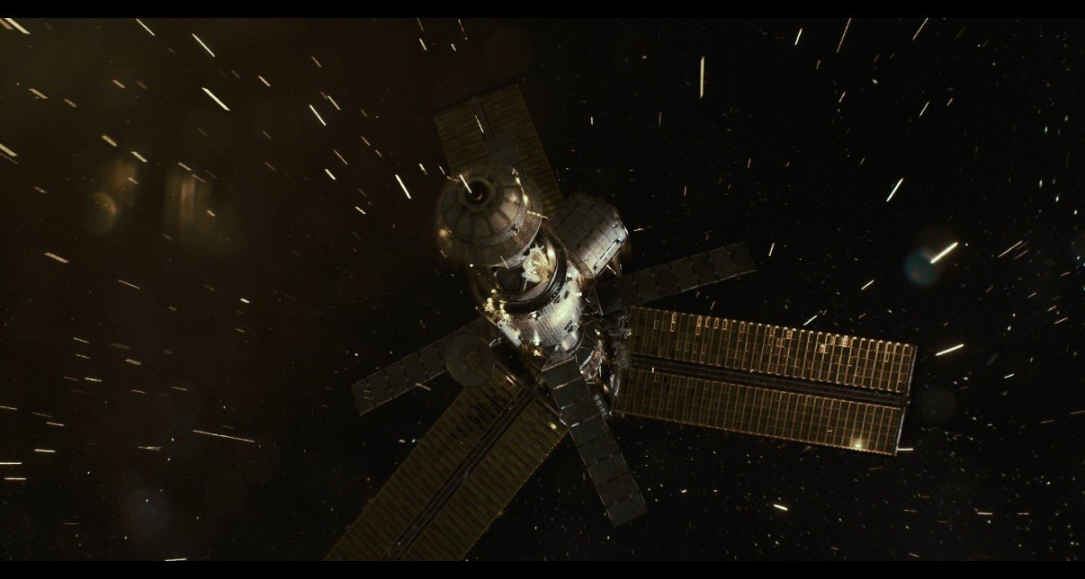 群星闪耀时暑期上映 我已经把“暑期见”刻在脑子里了！预告片里那种紧张又激动的氛围