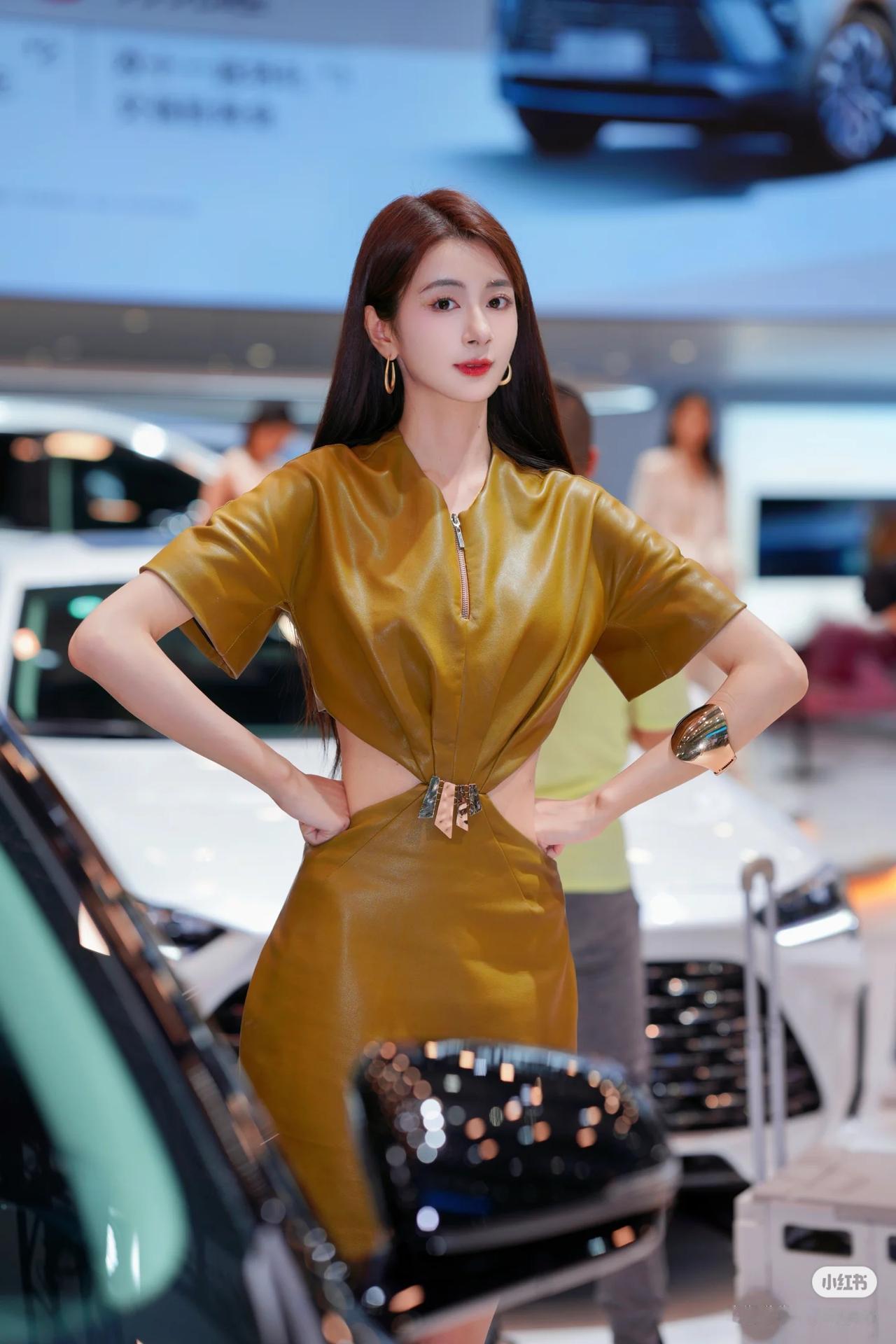 记录我的2026美女车模穿搭写真