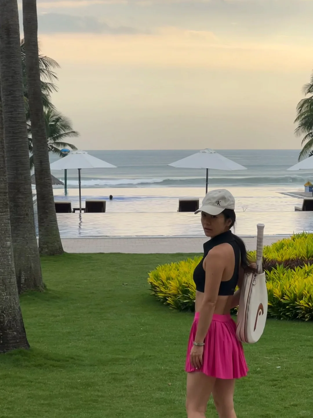 网瘾少女海边涨球Live图🏖️🎾🏝️