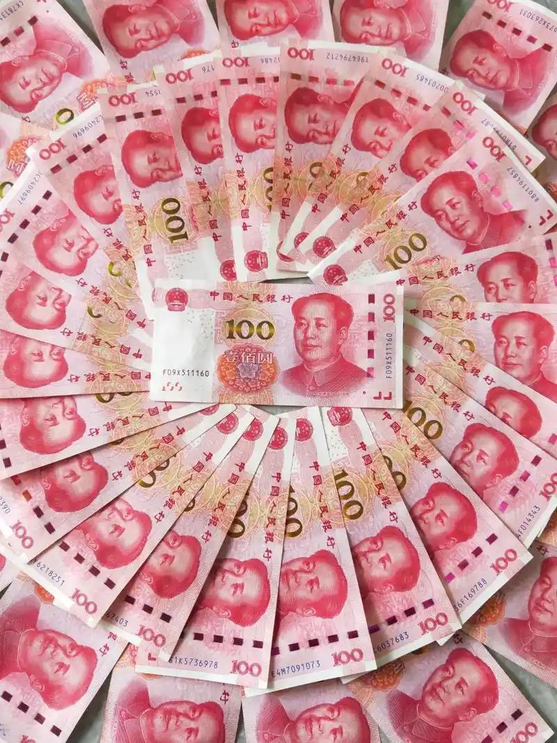 银行数据显示：“存款到30万的人，一年后能守住甚至增加的，只有17%。剩下83%