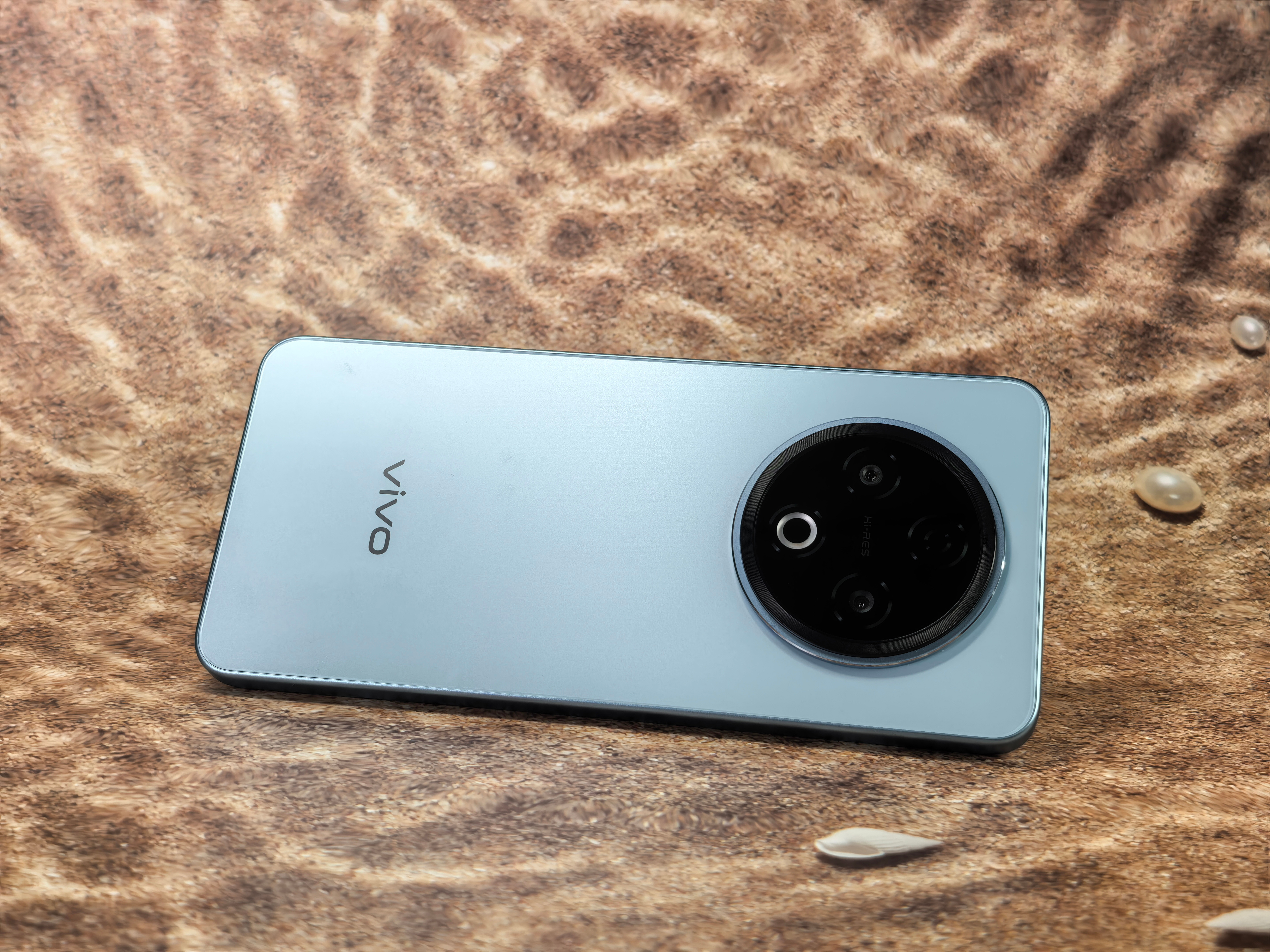 使用vivo Y500有阵子了，日常用着属实省心✨大电池续航是真的顶，出门晃一天