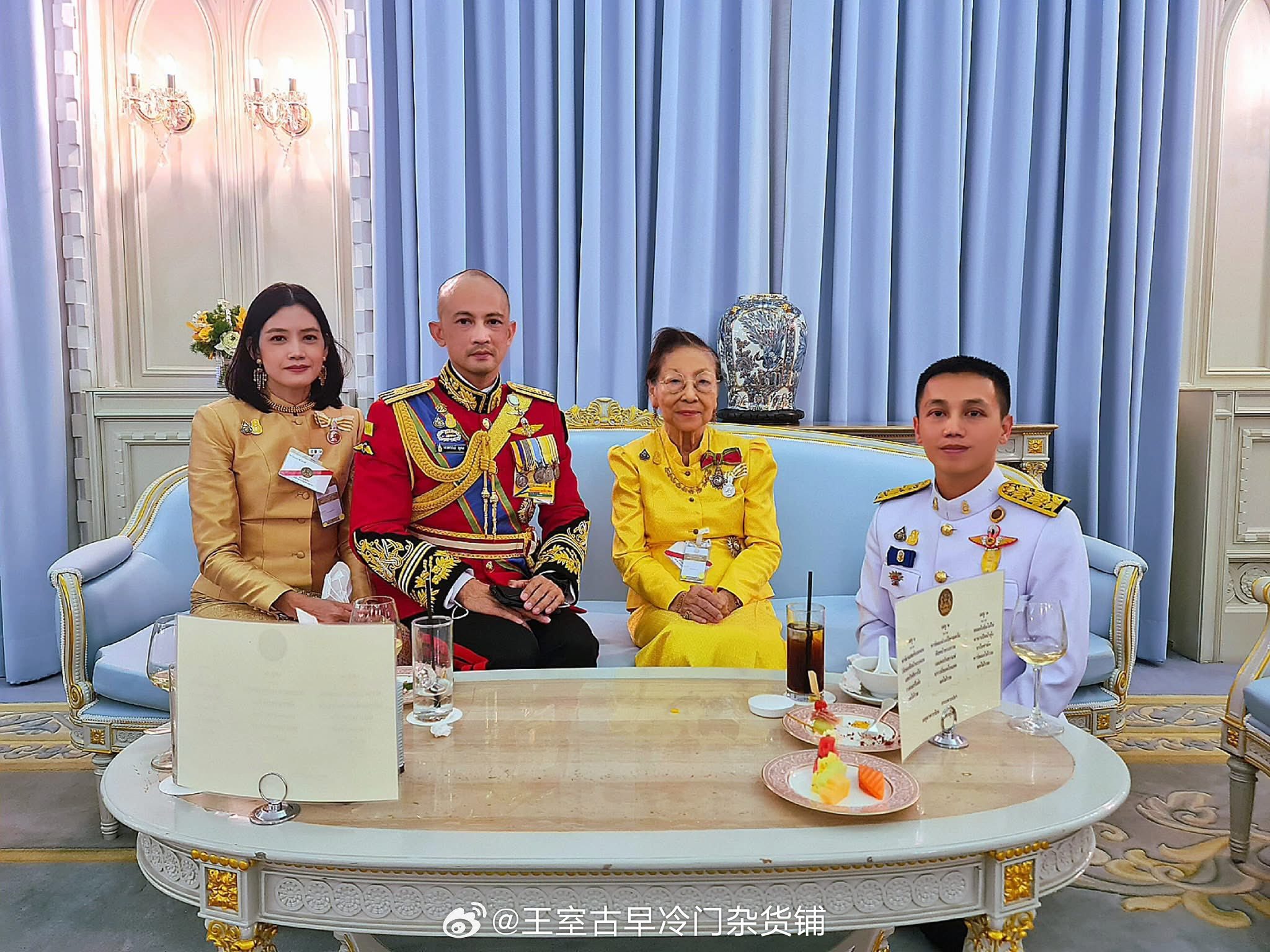 王室王室泰国王室王室旁支 摄政王和纳瓦潘小舅舅夫妇去探望蒙昭乌泰坎雅，之前介绍过