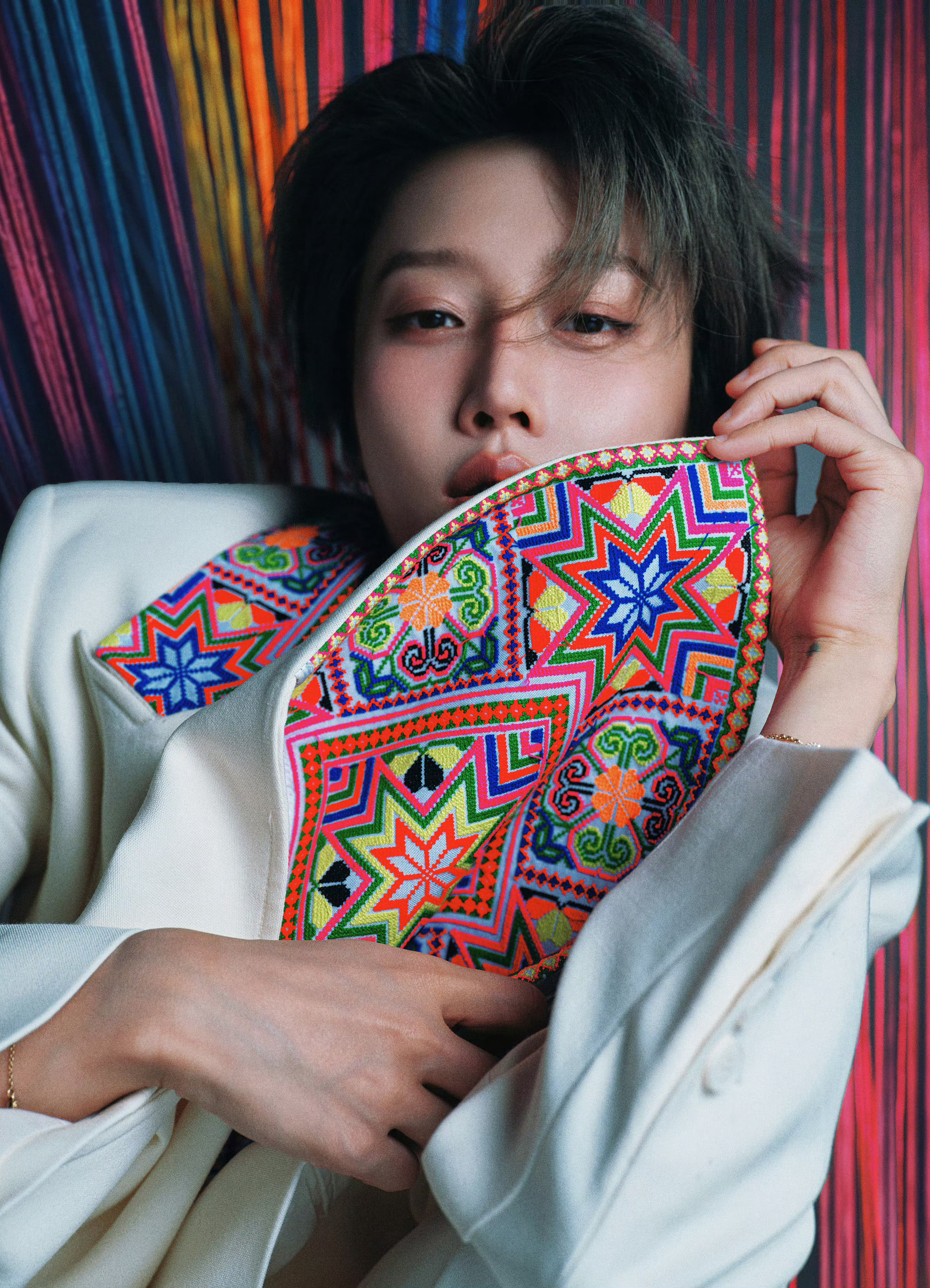 刘雨昕 × 上城士非遗巡游展活动造型大片刘雨昕上城士非遗巡游展