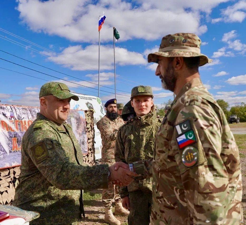 巴基斯坦军队正在俄罗斯与俄军进行“Druzhba 2025”联合军事演习。巴方由