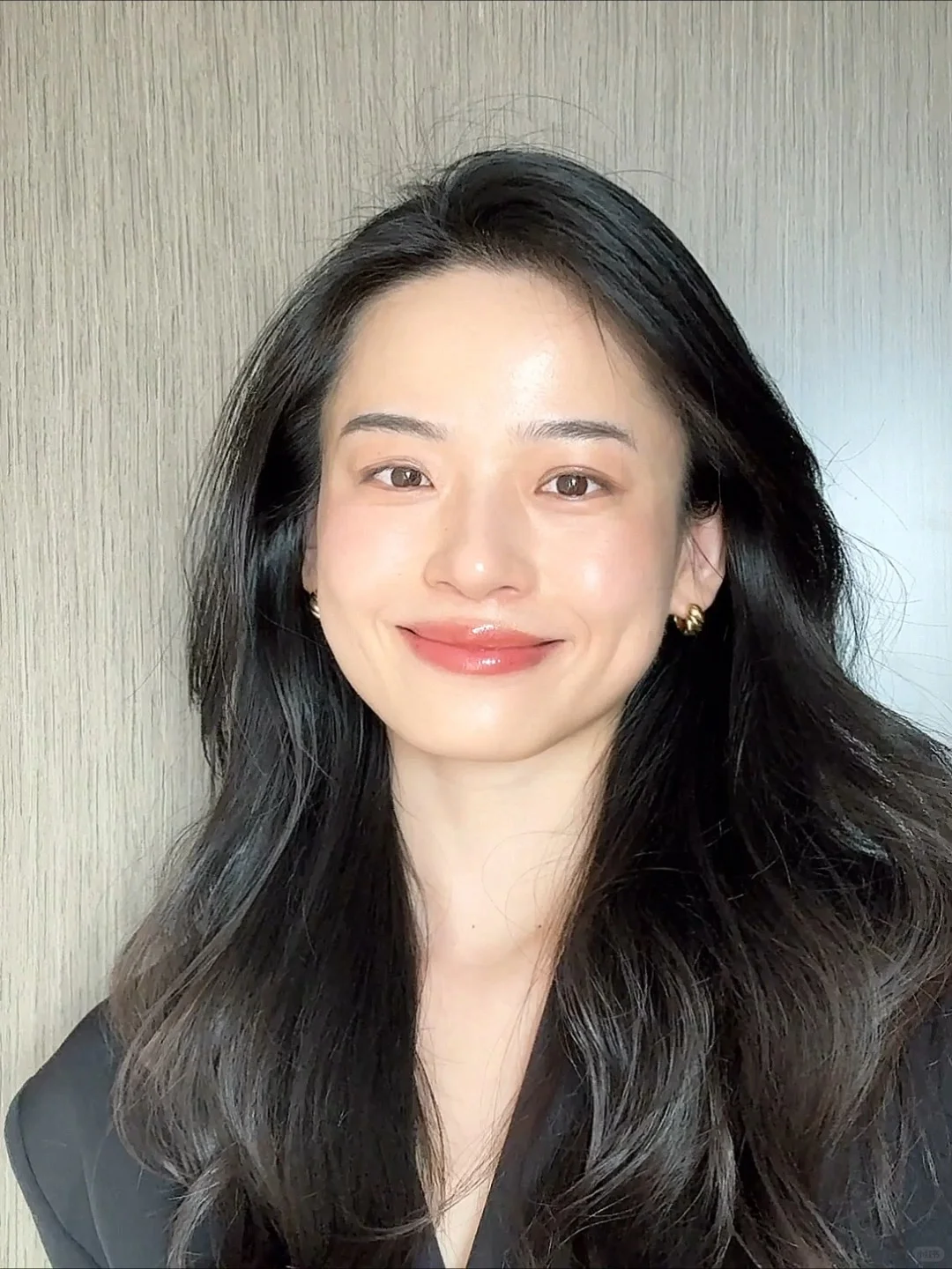 方圆脸好适合这种大气的妆容呀