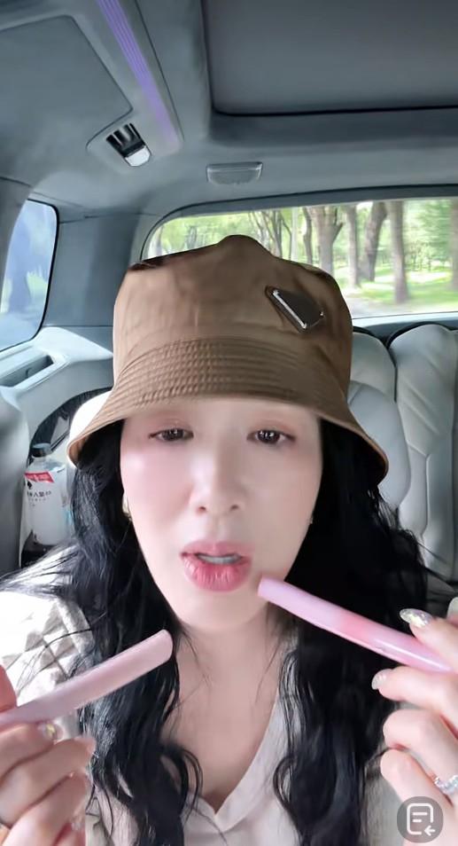钟丽淇最近怎么了？给我一种感觉就是，她现在好像找到了流量密码，需要先圈一大笔钱的