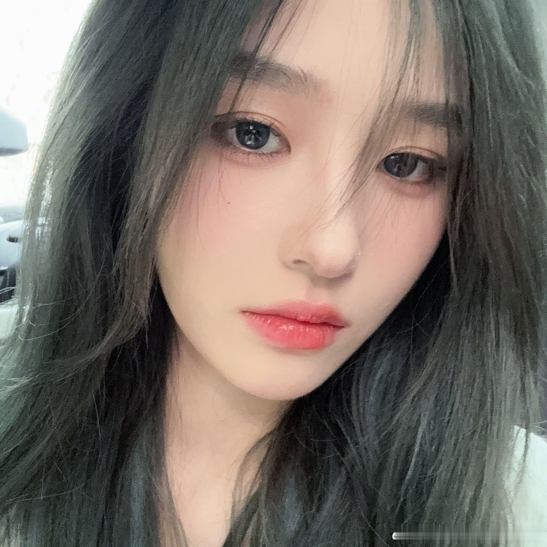 一个优雅的挑水人王奕0908出道九周年快乐王奕2026午福临门奕马当先嘴角梨涡上