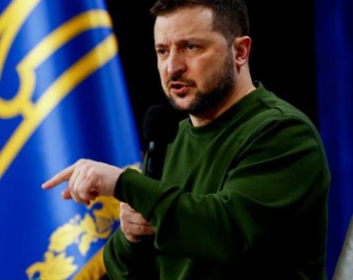 泽连斯基变卦，放出一个震惊全球的消息，直接打乱了俄乌冲突的节奏，不再硬刚到底，反