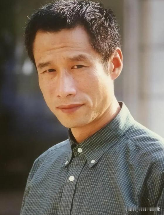 320万付出换来寒心！老戏骨刘佩琦在法庭上看透人性冷暖。
在荧幕上演遍人间百态的
