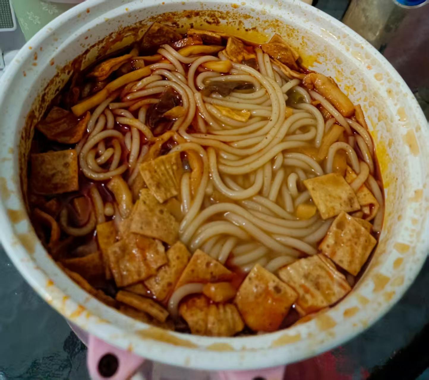 来吃个夜宵 怪不得我瘦不下来呢 