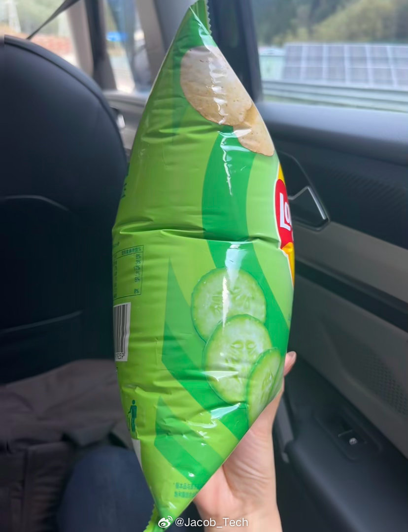 散粉高反 不是…薯片这些会涨起来我知道可是散粉怎么就越用越多哈哈哈哈 