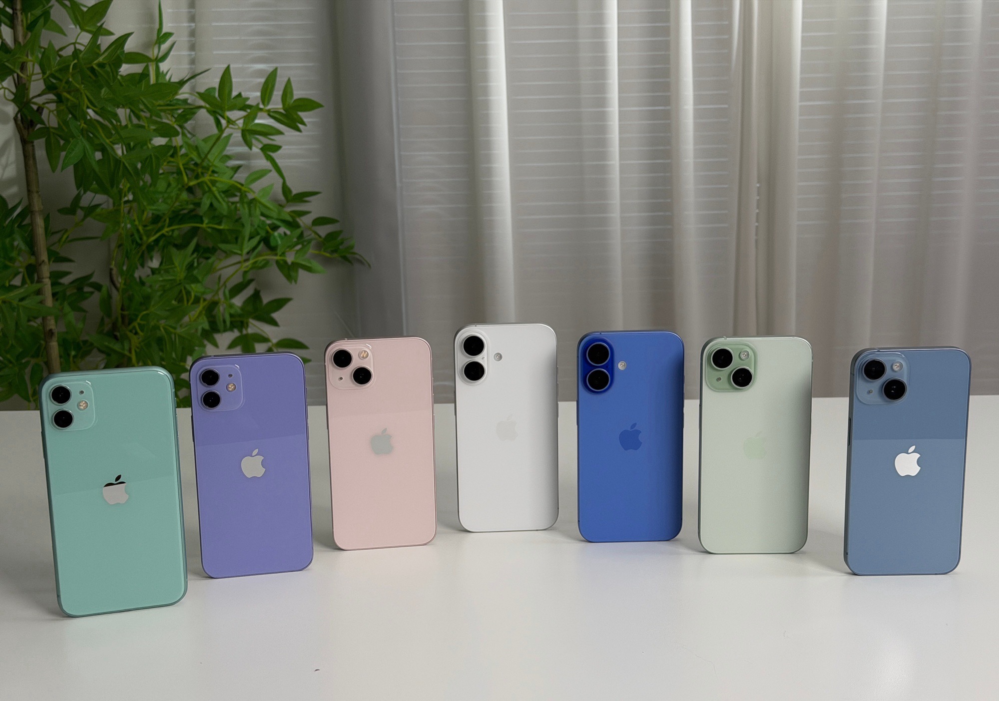 iPhone11-17标准版大合照来啦⬇️ 