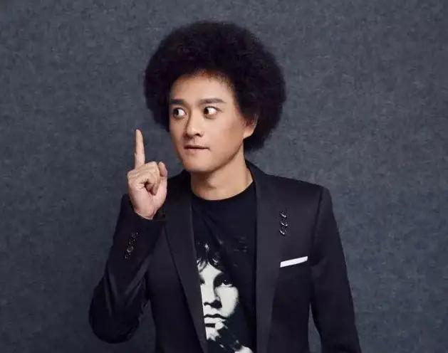 娱乐圈早早离世的明星
[熊猫]赵英俊：音乐人赵英俊因病医治无效，于2021年2月