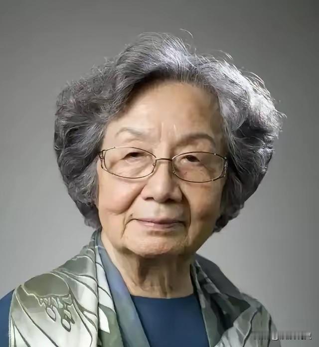 百岁叶嘉莹离世，捐出千万积蓄却一生无爱，真正的文人风骨让人破防
 
2024年，