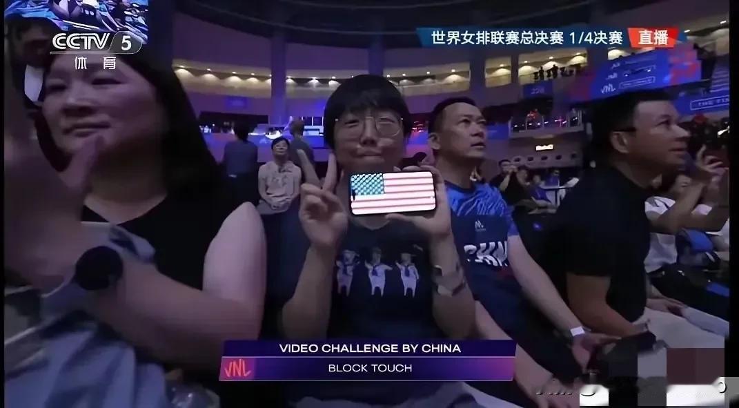 你们不觉得更应该关注的是，摄影和导播每次都能精准捕捉并蓄意展示她（他）么？