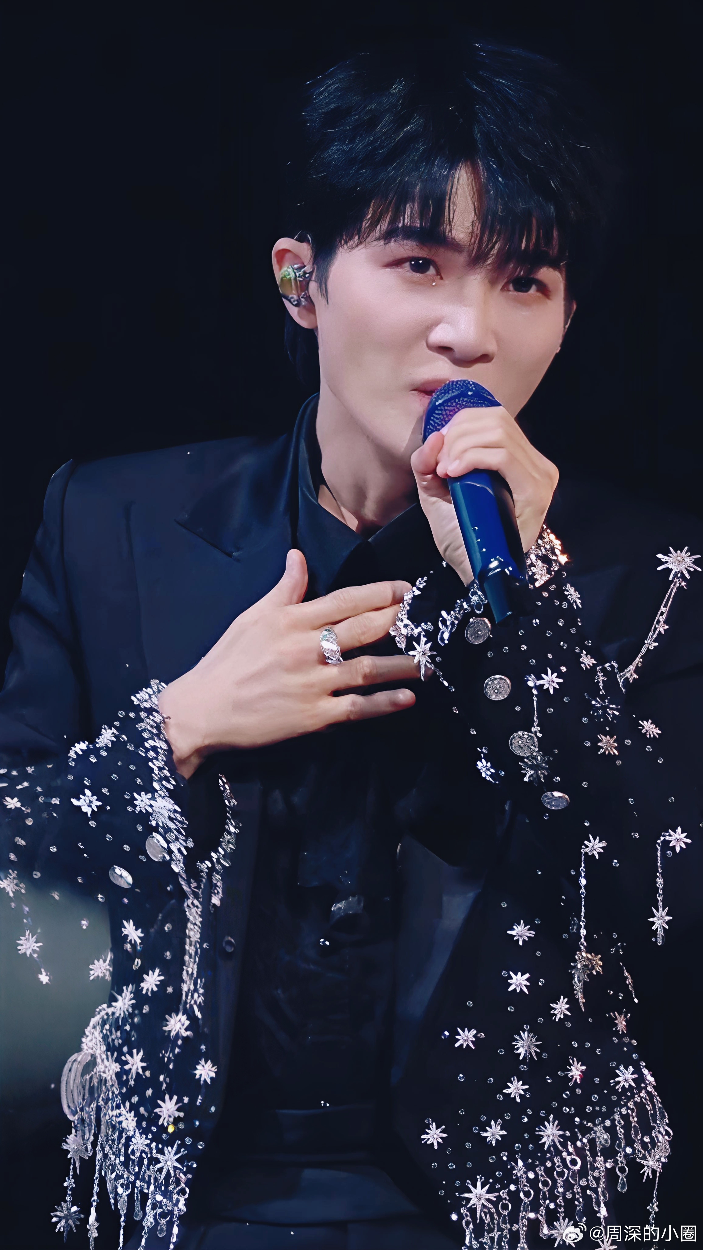 周深 ✨️周深候场热身像做早操 ✨️周深王者荣耀品牌代言人 【小圈跟米子们说早上