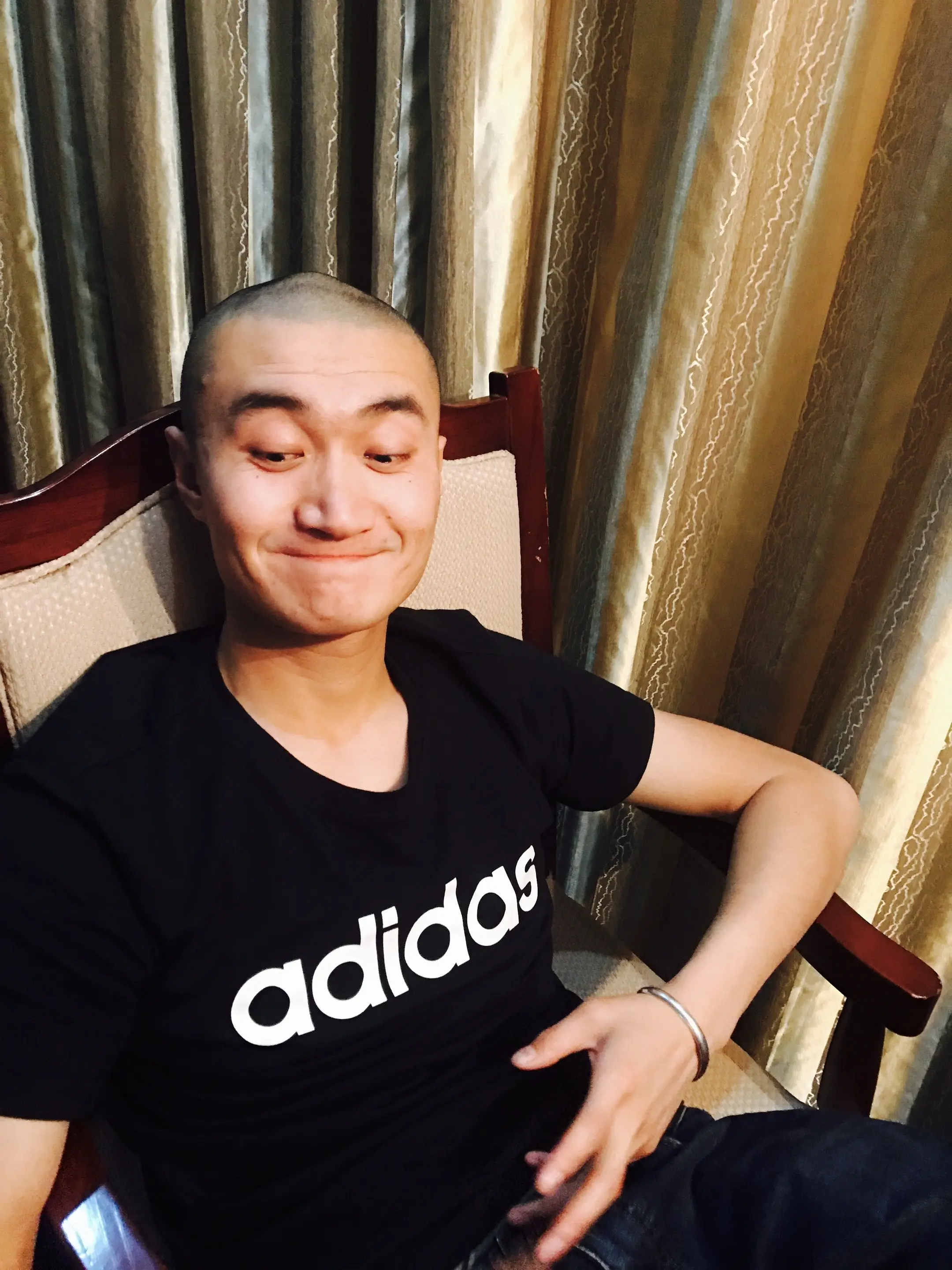 干组十几年老照片，190斤的胖子明天瘦起来🫡