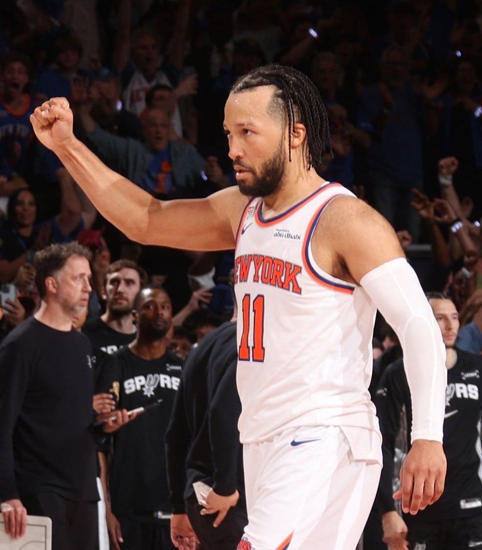 大头FMVP！恭喜尼克斯53年后再夺NBA总冠军尼克斯vs马刺