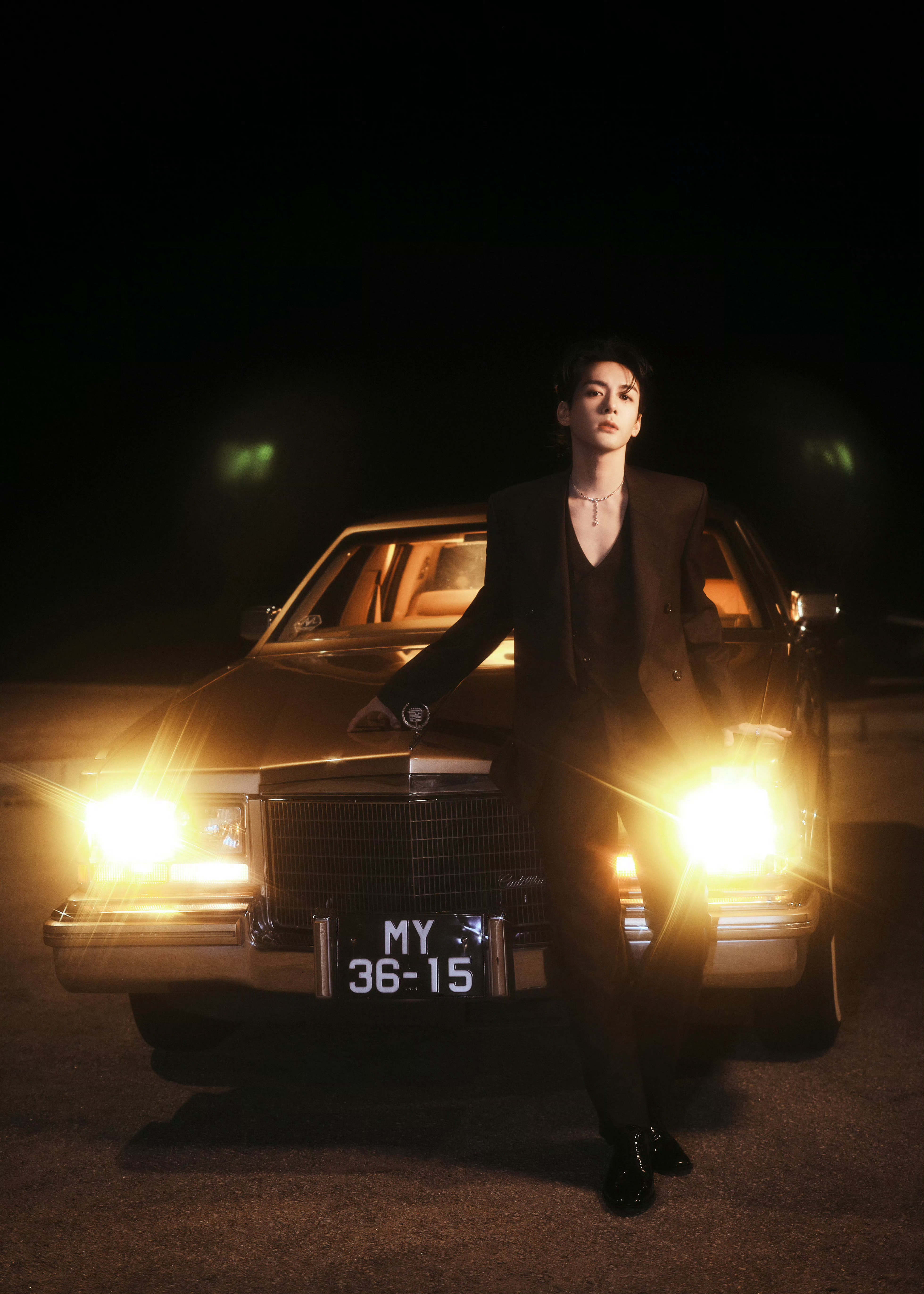 曾舜晞尖叫之夜出图身材比例绝了好魅惑