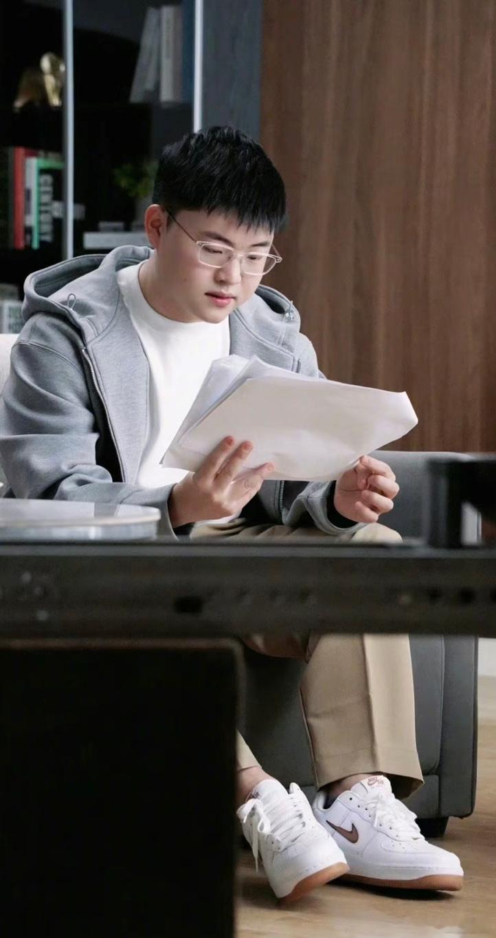 太离谱了韩服导演找高分主播演Uzi聊天记录曝光！[doge]两万一把有钱不赚还是