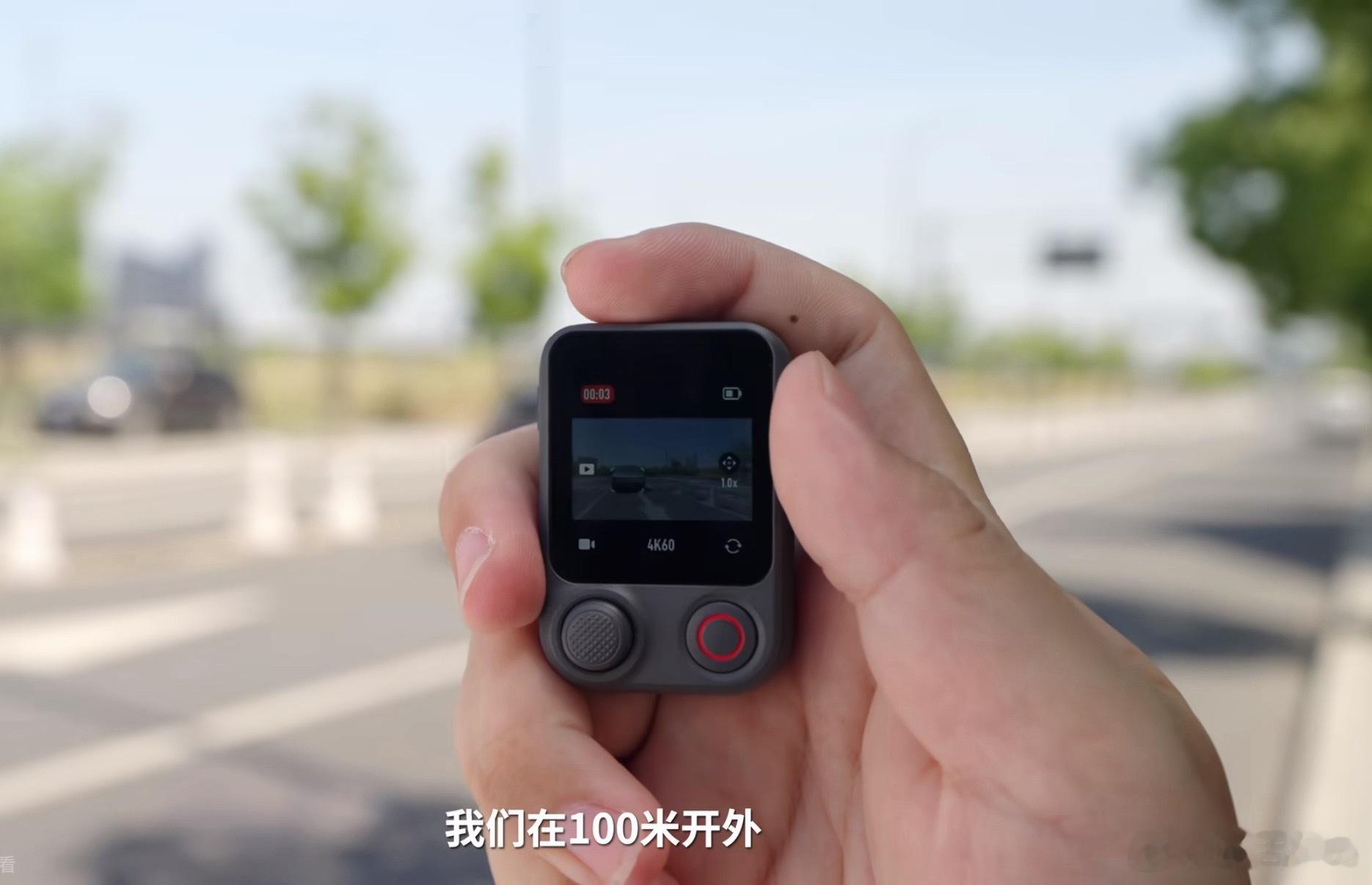 ？？？大疆Pocket 4P全能套装里居然有取景遥控器（图源影视飓风） 
