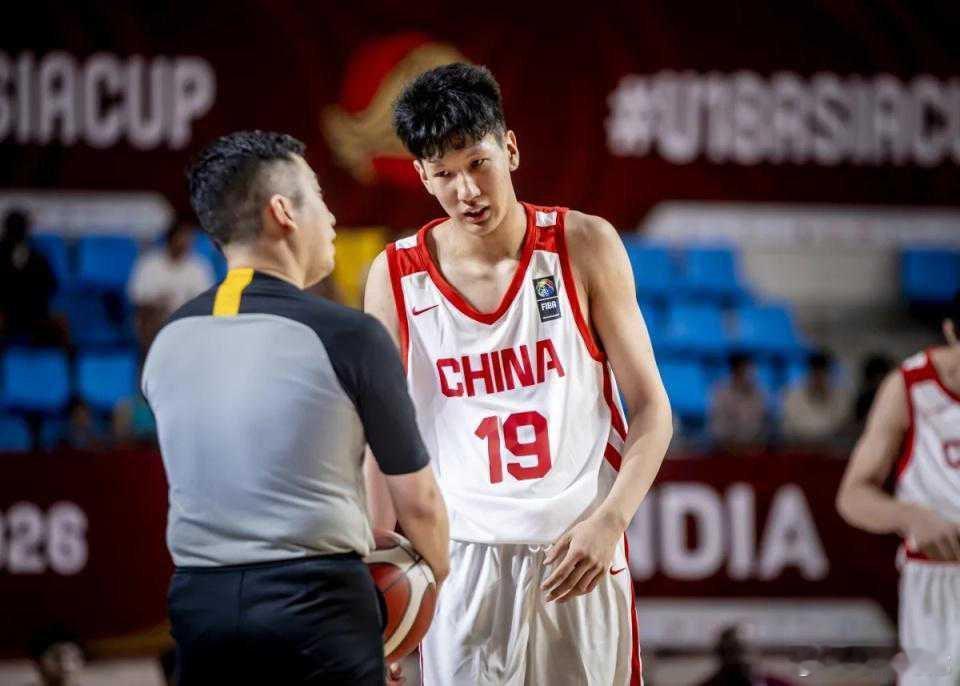 北京时间8月14日，2026年U18男篮亚洲杯小组赛，C组中国U18男篮对阵斯里