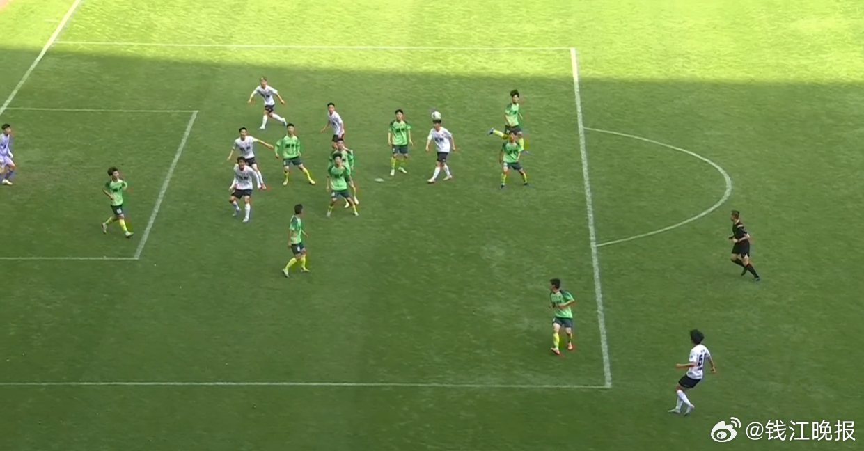 【“吴越杯”湖州1:1战平杭州】#吴越杯湖州队1比1战平杭州队# 4月6日下午，