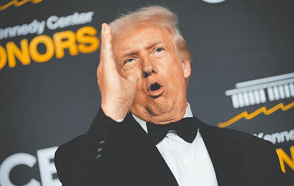 美放宽芯片出口？25%抽成分红背后藏着什么？国产芯片能否破局。
美国当地时间20