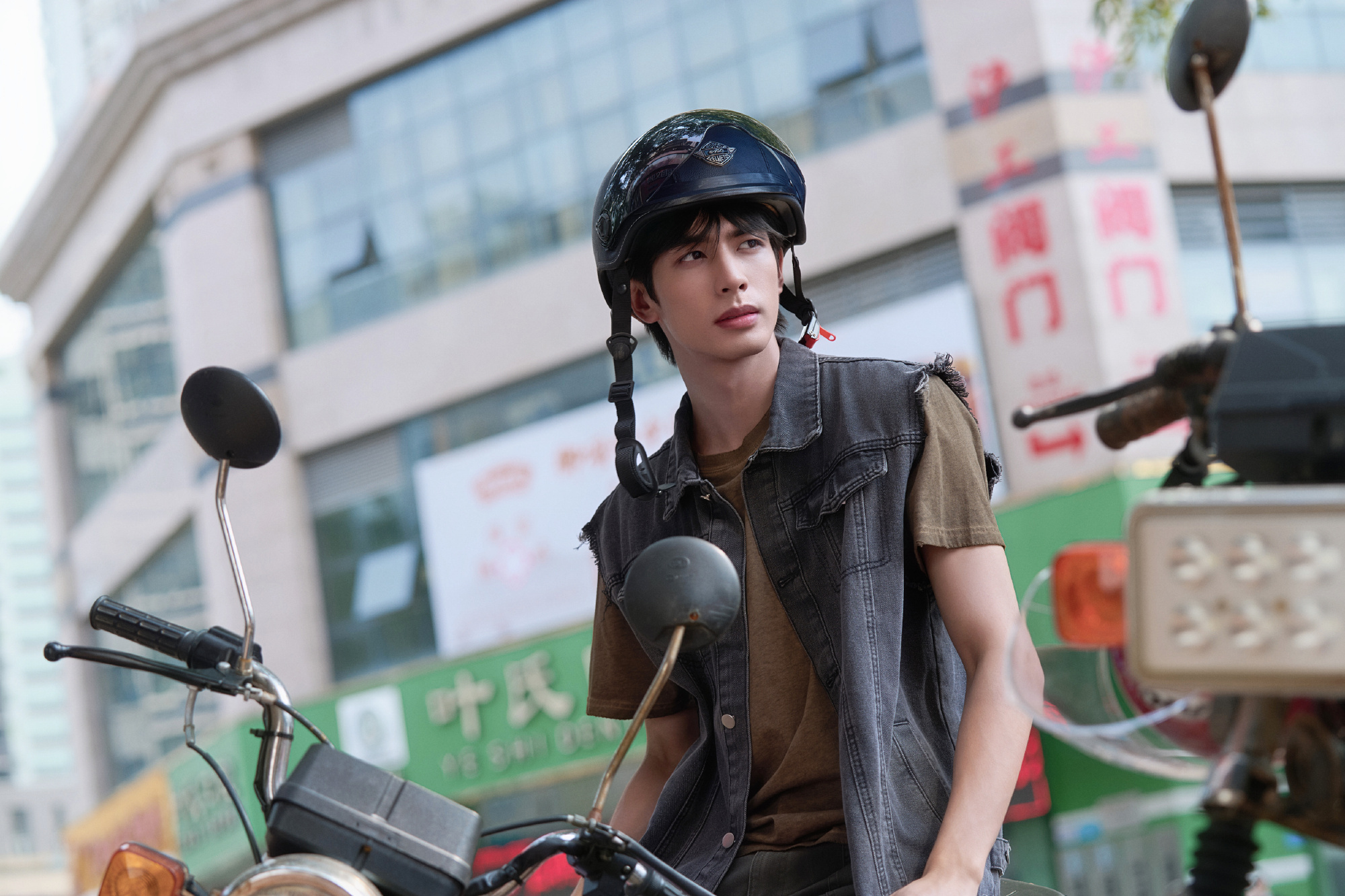 宋威龙野狗骨头 swl 宋威龙陈异 收拾收拾看陈异啦，希望陈异继凌霄和林屿森之后