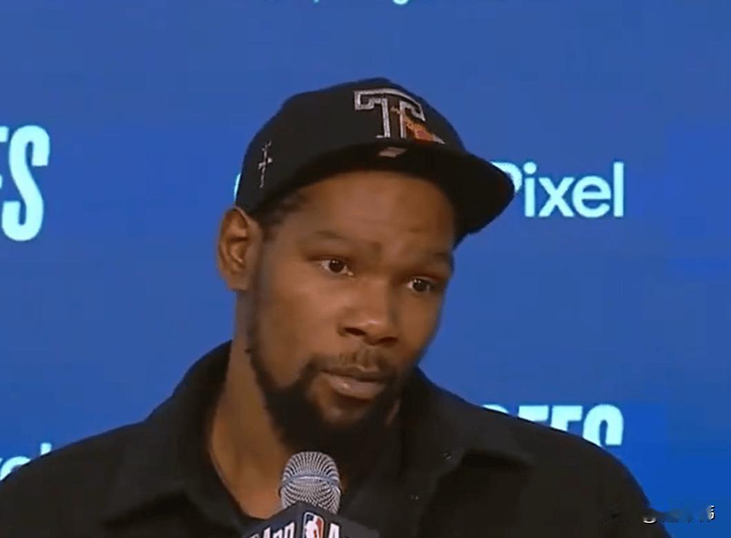 杜兰特当爹了？乌度卡谈杜兰特：

“我不清楚，我也不会透露任何事情，这是对KD的