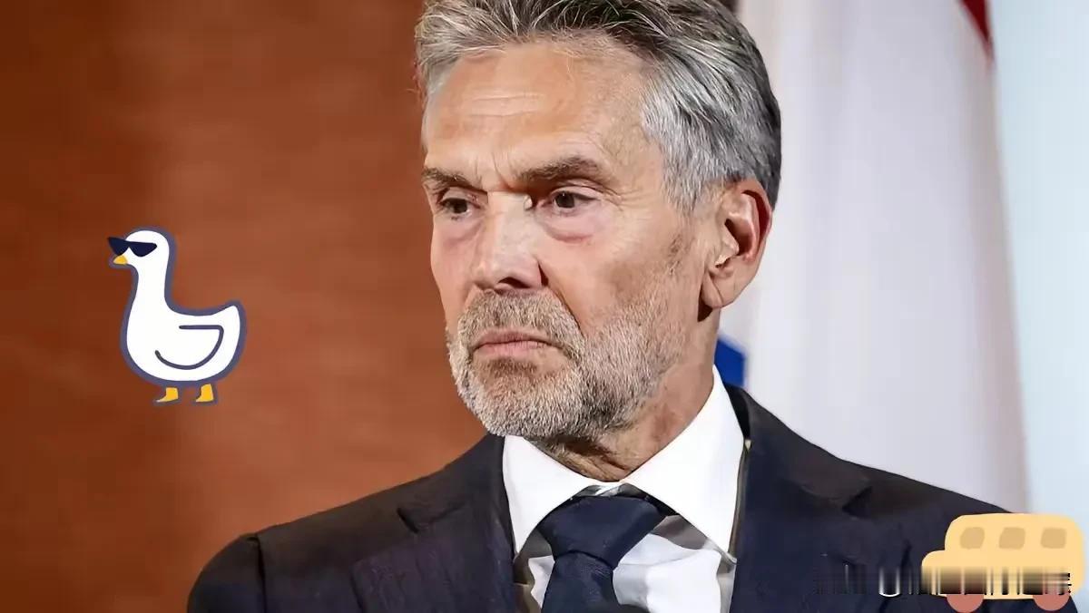 断供！荷兰突然出手了！  
2025年10月31日，荷兰一声令下，连14纳米的光